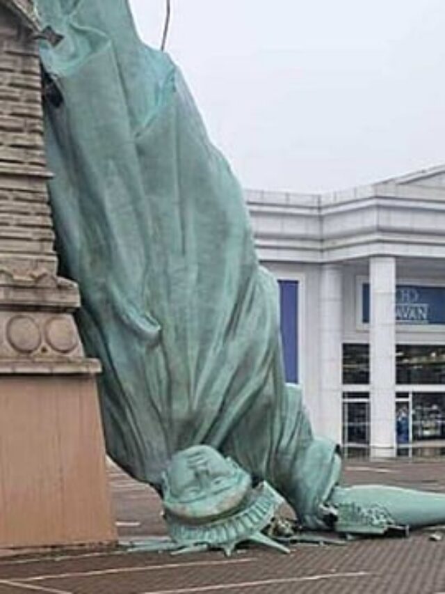 Statue of liberty fall down